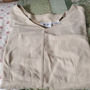 Kathy Ireland Plus short sleeve super soft Blouse